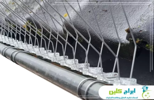 تركيب شبك طارد الحمام بصبيا معتمدة 0550234190 شركة ابراج كلين تركيب أشواك طاردة للحمام فوق المواسير المعدنية لضمان الحماية ومنع التجمع.